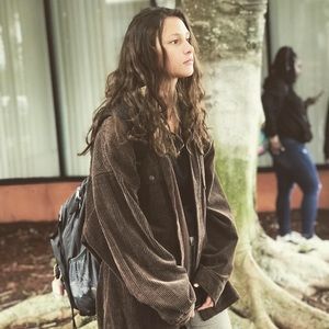 Meet your Posher, Llauren